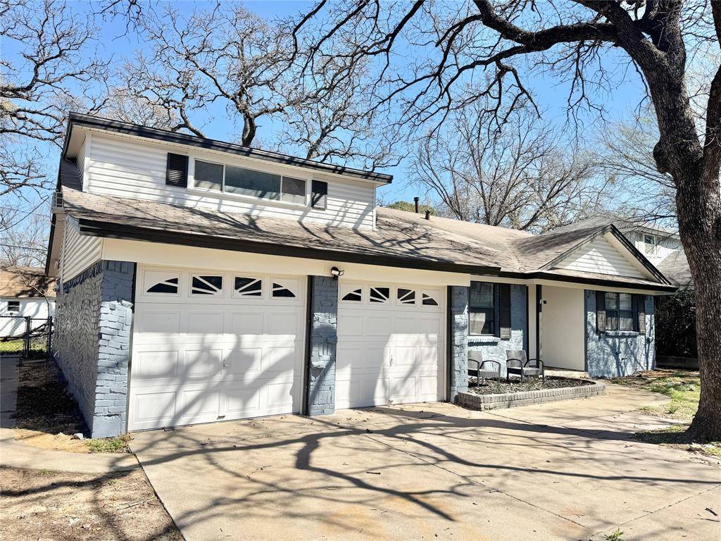 Forest Hill, TX 76119,3613 Falcon Drive