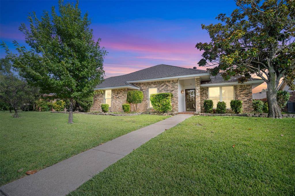 Garland, TX 75040,318 Pebblecreek Drive