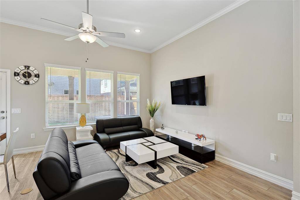 Irving, TX 75063,262 Jones Street