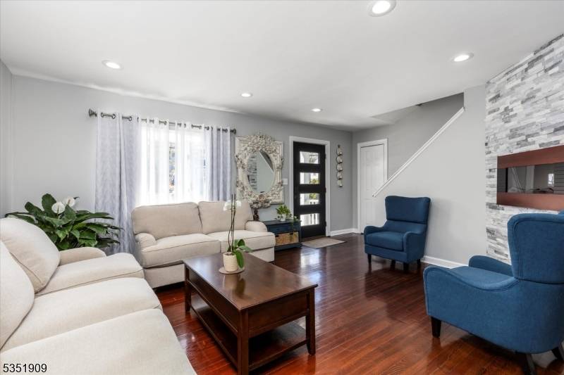 Clifton City, NJ 07014,64 South Pkwy