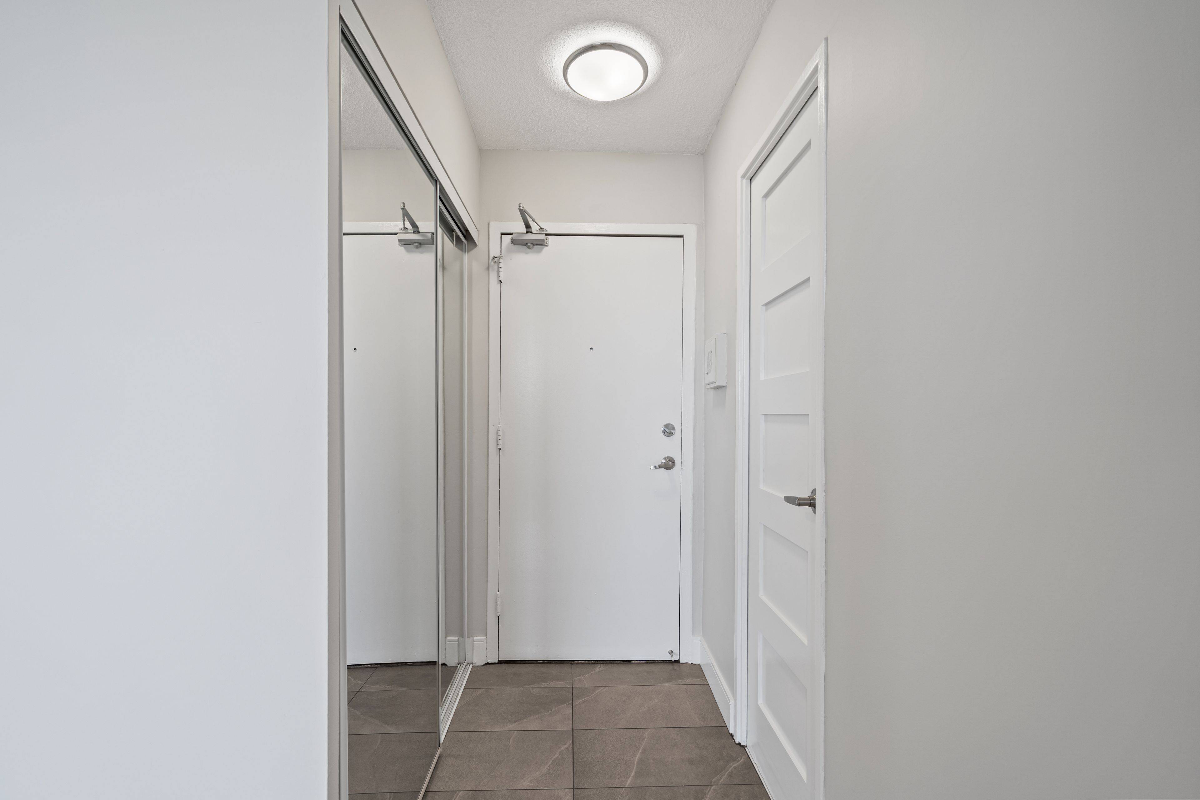 Toronto C01, ON M5S 2H8,666 Spadina AVE #2501