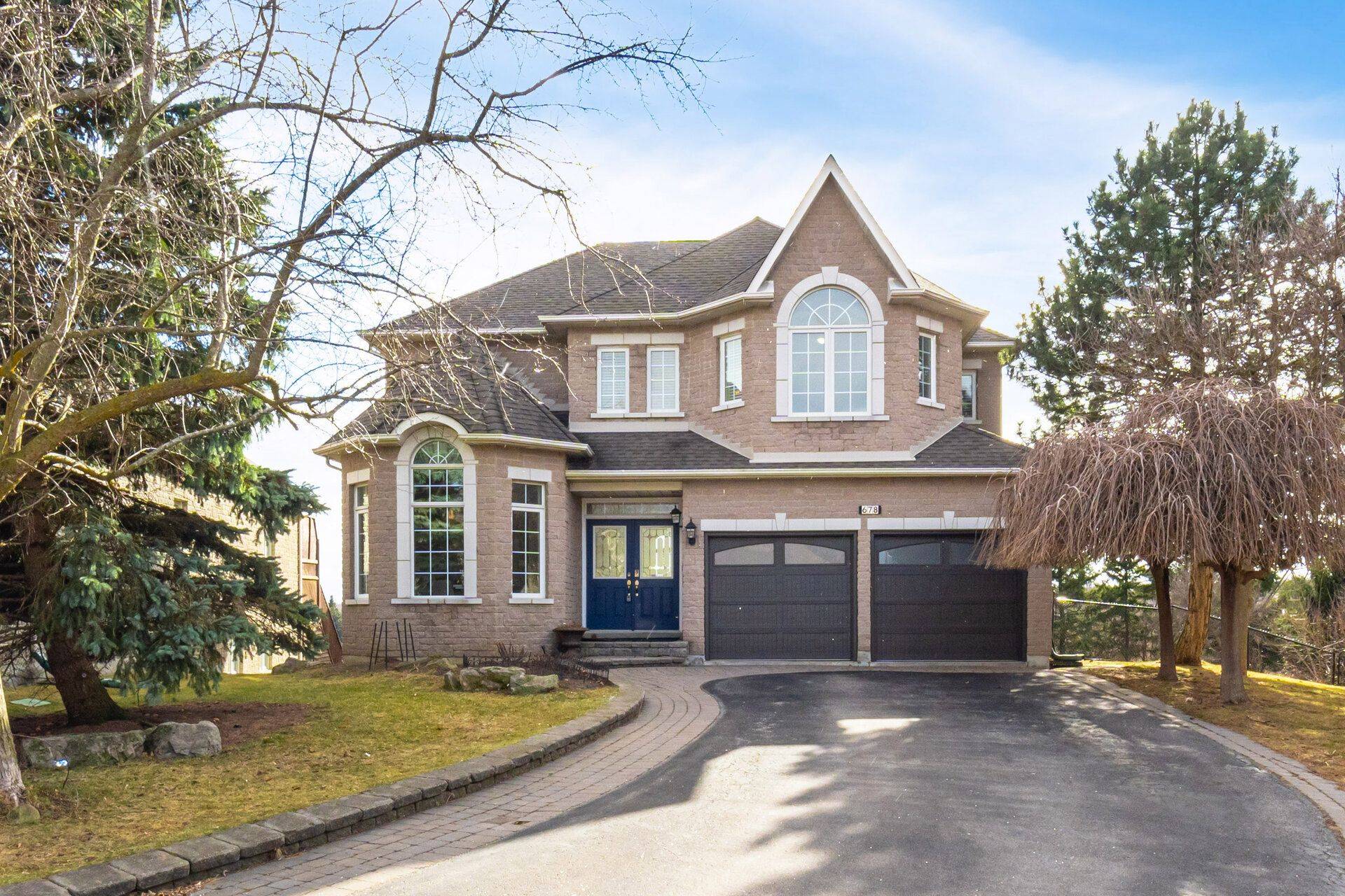Newmarket, ON L3X 2J7,678 Madeline HTS