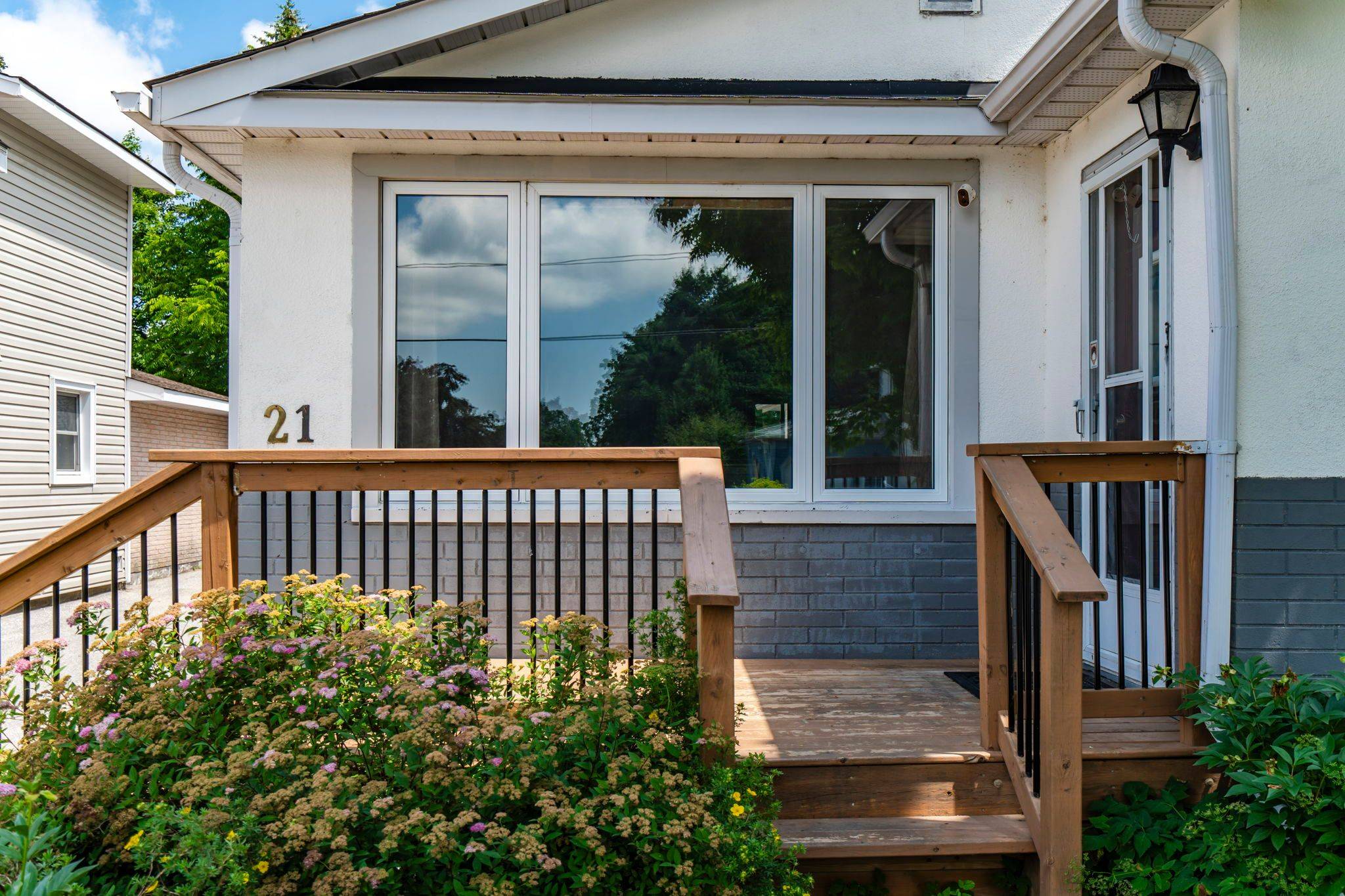 Penetanguishene, ON L9M 1L5,21 Maria ST