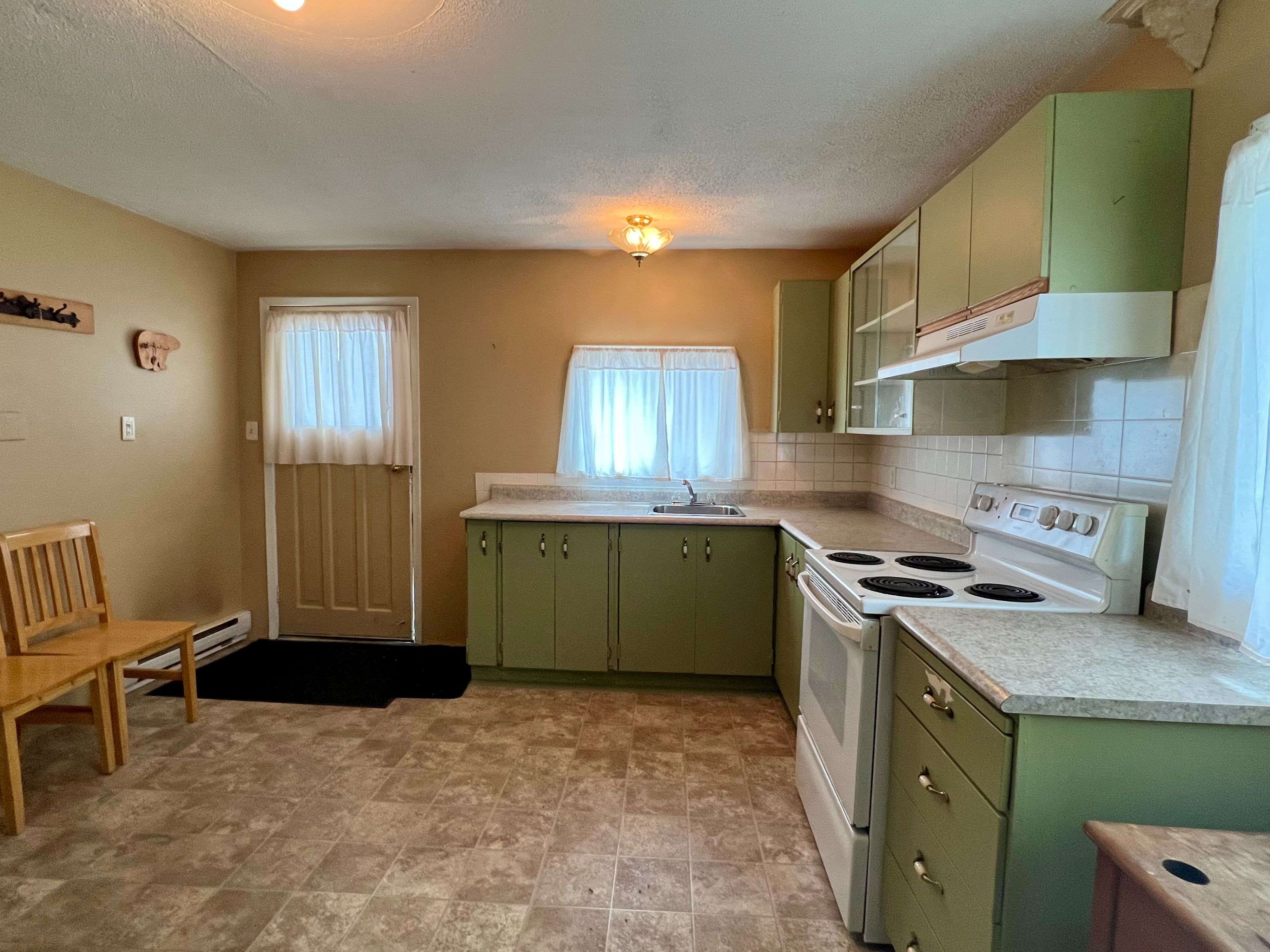 North Bay, ON P1B 1S7,718 Winters ST