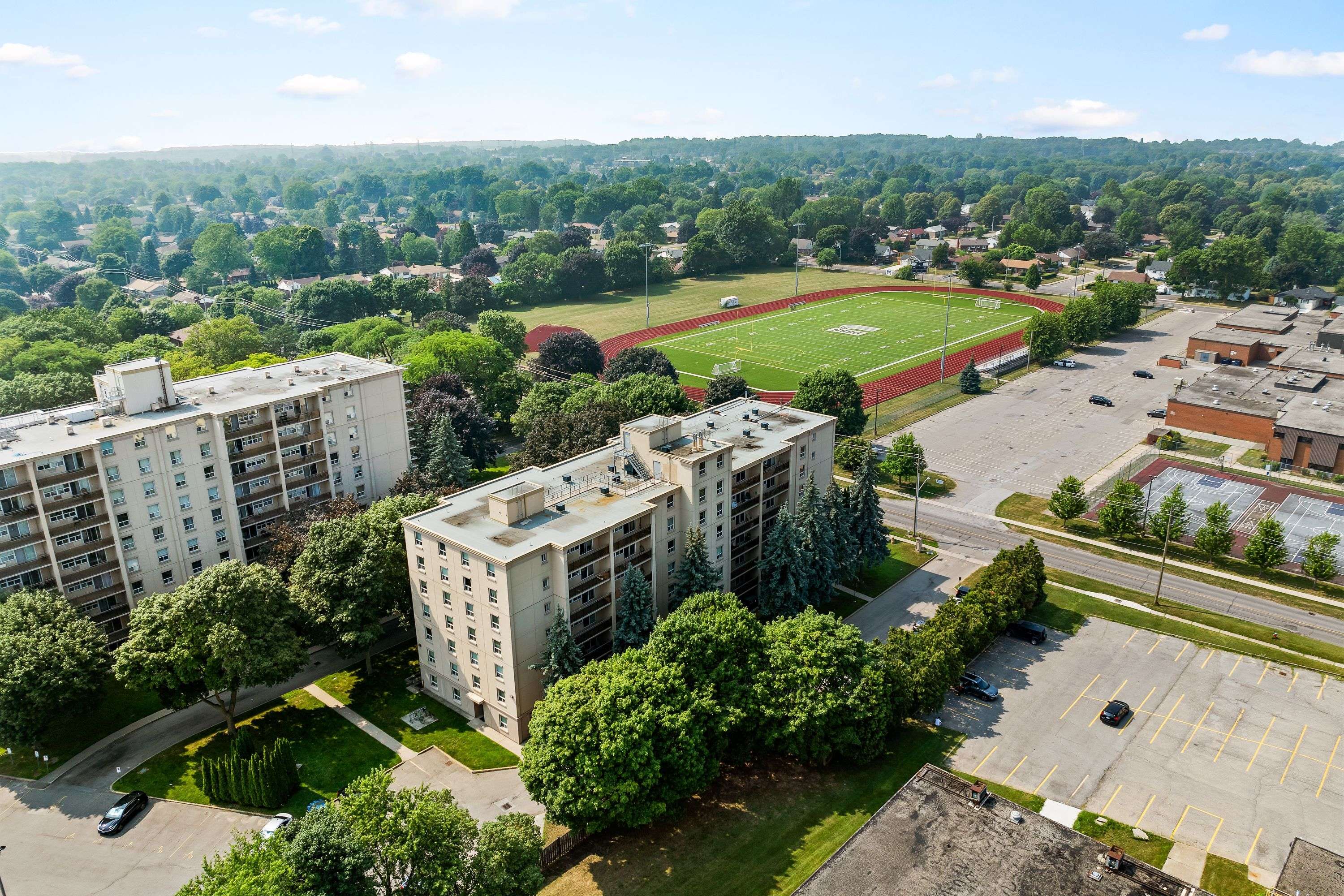 Niagara Falls, ON L2J 1H1,6390 Huggins ST #205