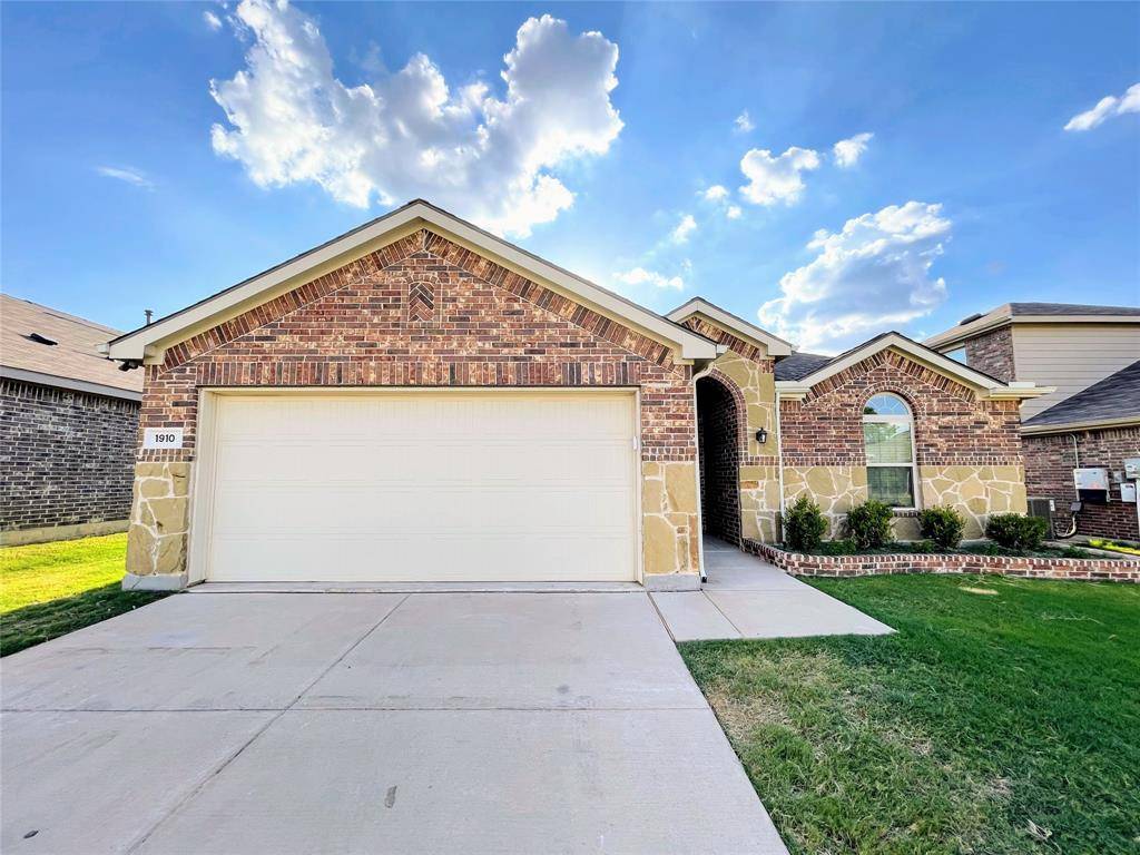 Cross Roads, TX 76227,1910 Alamandine Avenue