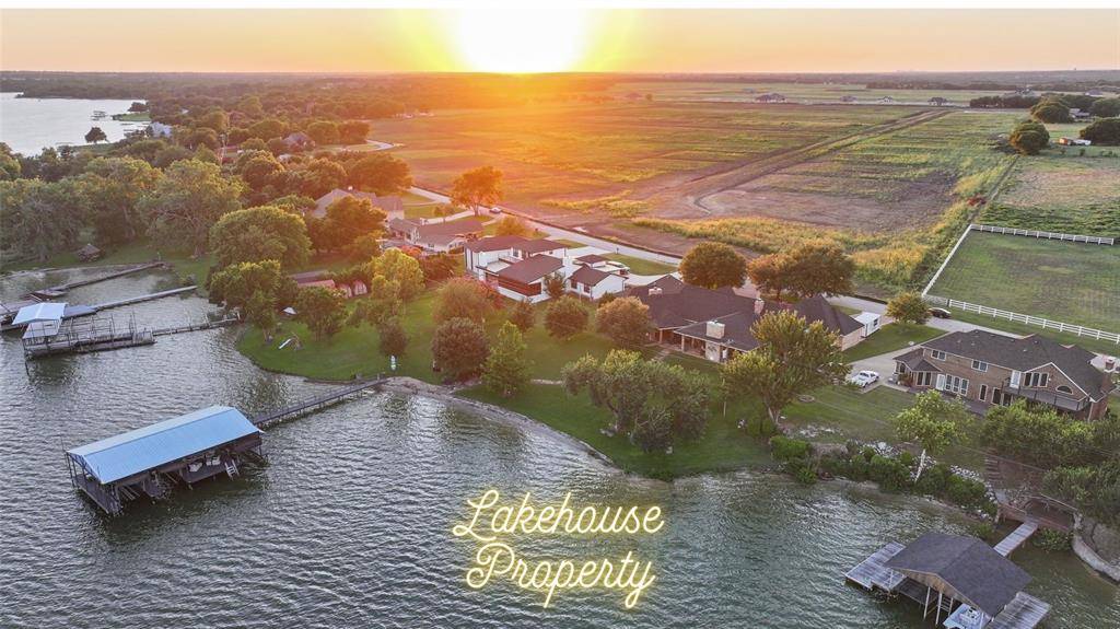 Waxahachie, TX 75165,129 Lakeshore Drive