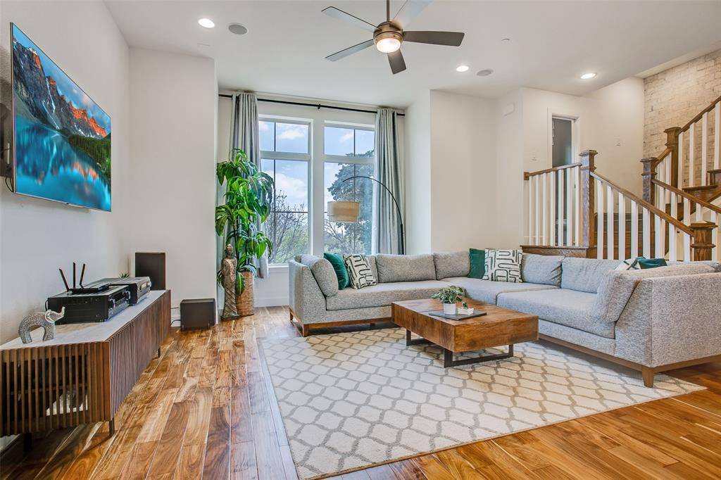 Dallas, TX 75208,1832 Stevens Bluff Lane
