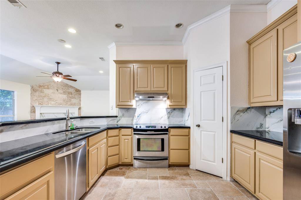 Arlington, TX 76016,4215 Crossgate Court