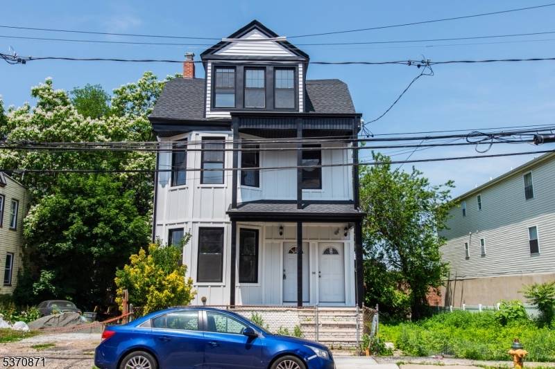 Newark City, NJ 07107,181 S 11Th St