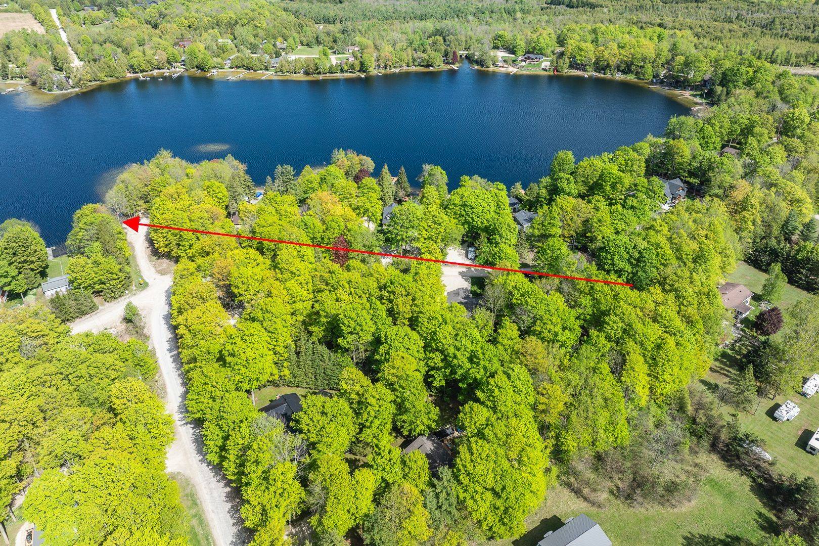 Chatsworth, ON N0H 2V0,117 MCCULLOUGH LAKE DR