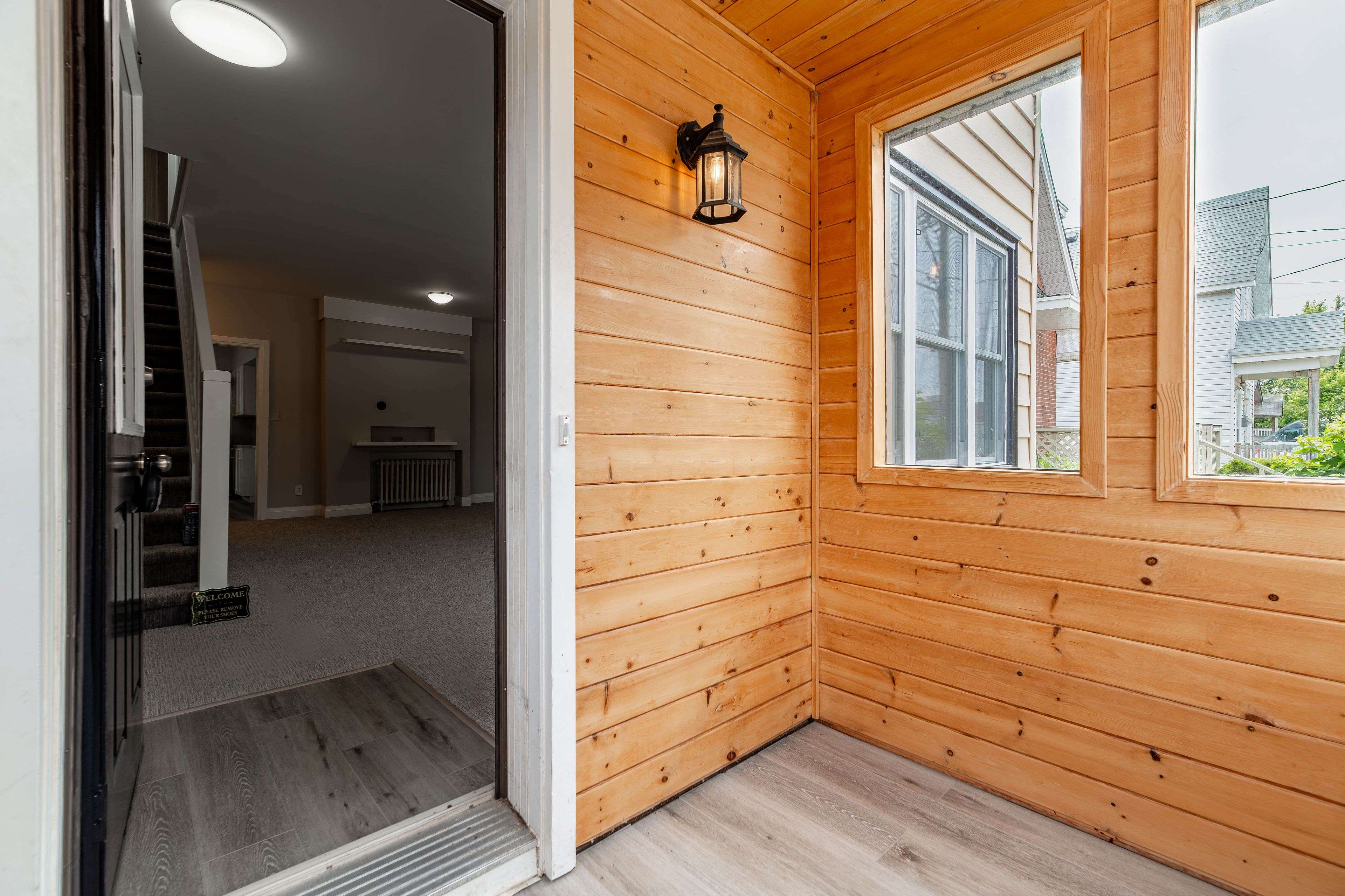 North Bay, ON P1B 3B6,360 Worthington ST W