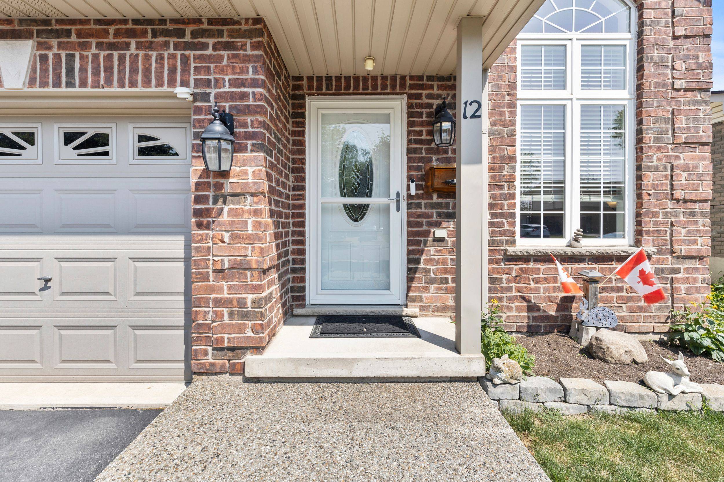 Welland, ON L3B 1A2,12 Vanier DR
