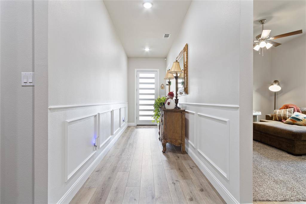 River Oaks, TX 76114,912 Boston Lane