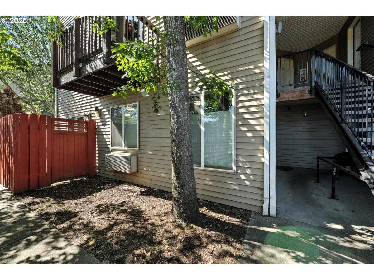 Portland, OR 97236,3317 SE 122ND AVE #1