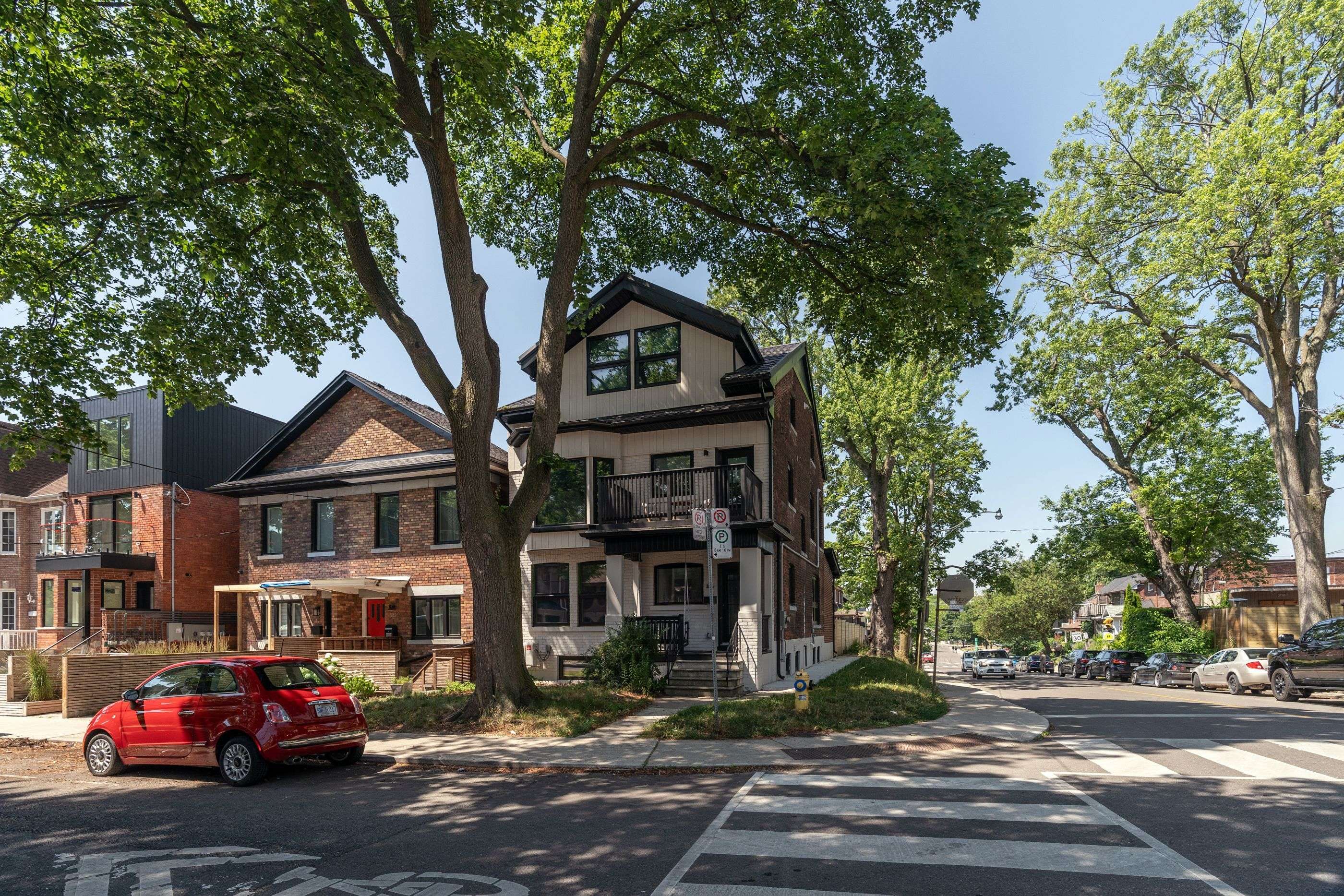 Toronto C01, ON M6J 2X2,334 Shaw ST #Lower