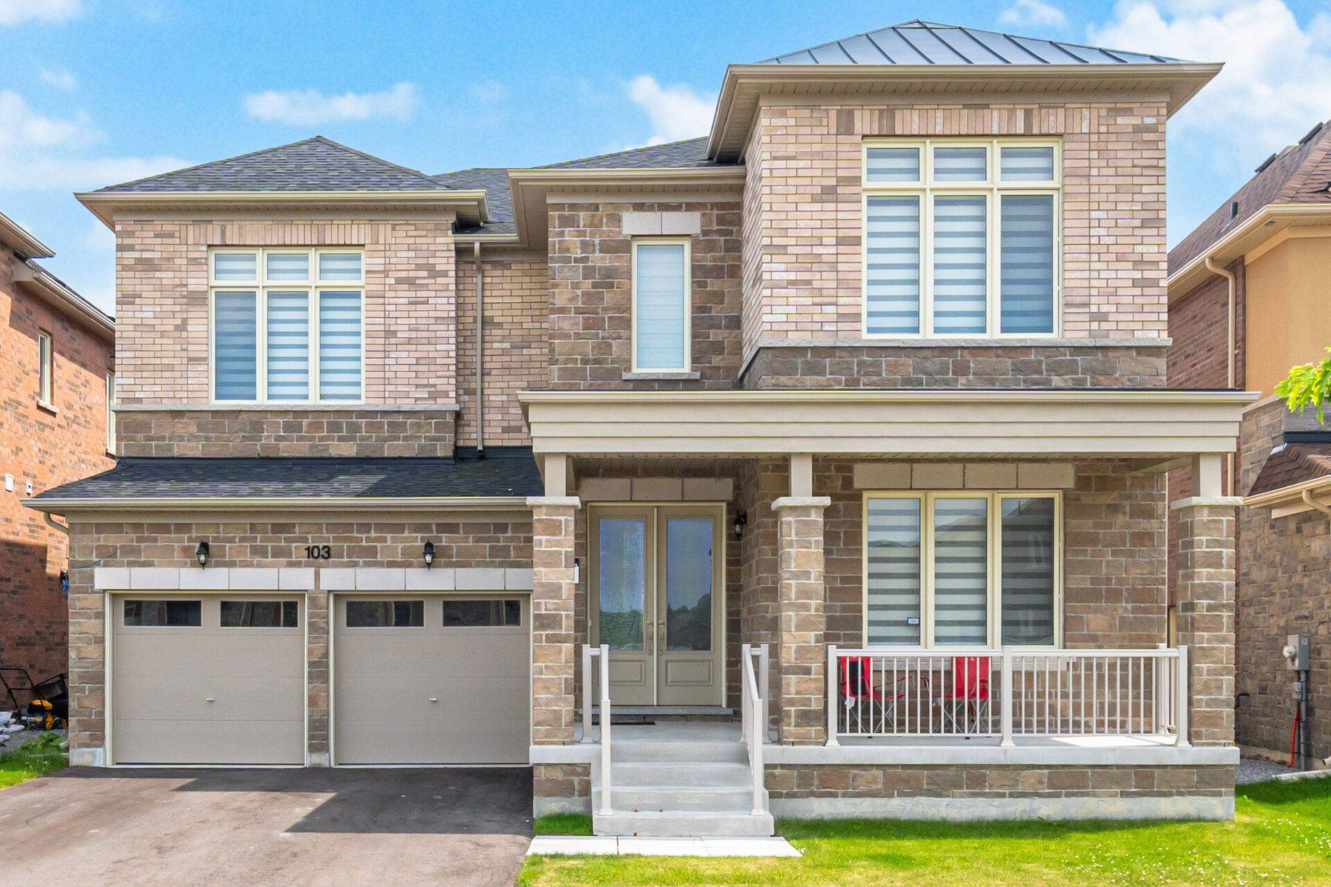 East Gwillimbury, ON L0J 1C0,103 Petal AVE