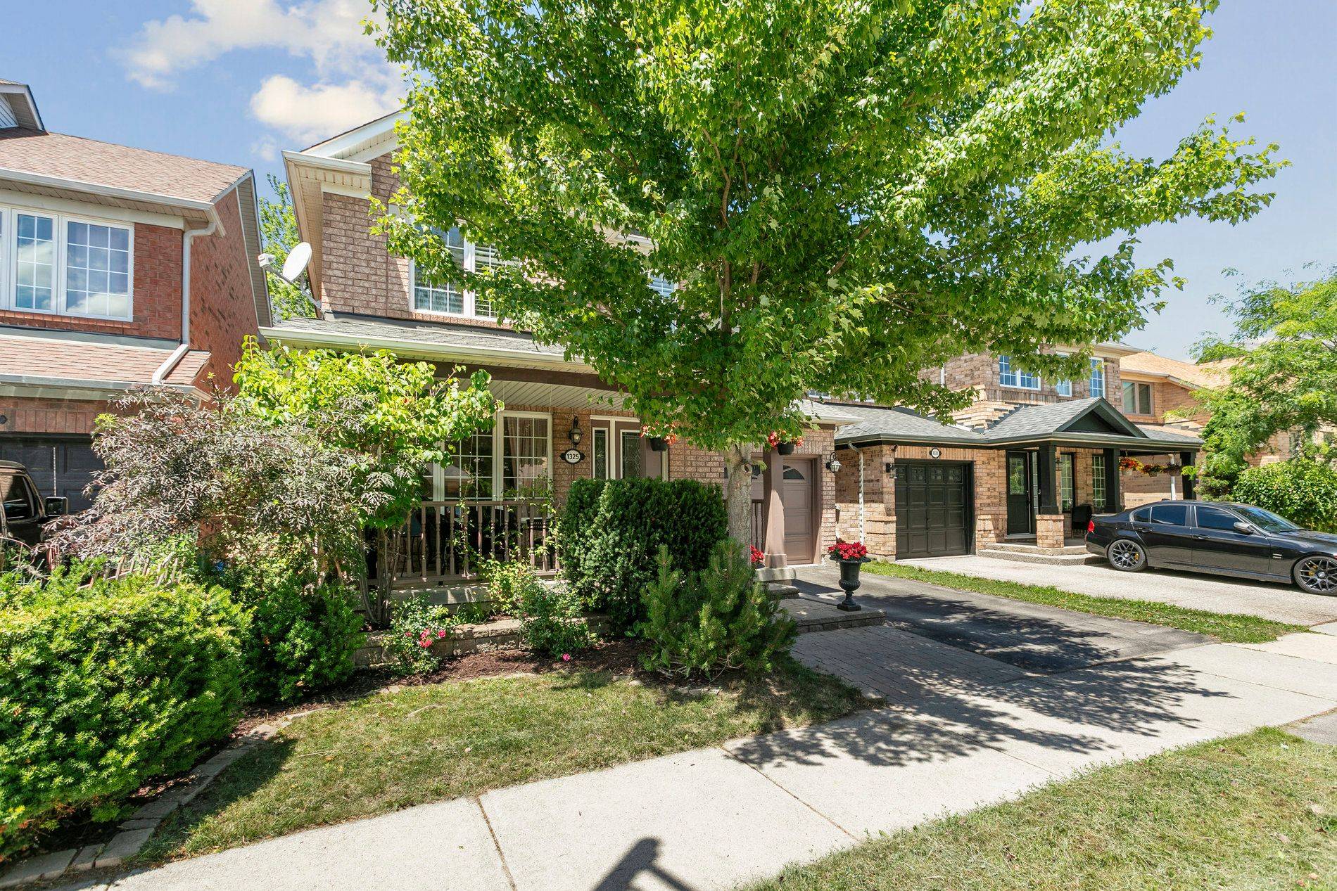 Oakville, ON L6H 1P8,1325 Ashwood TER