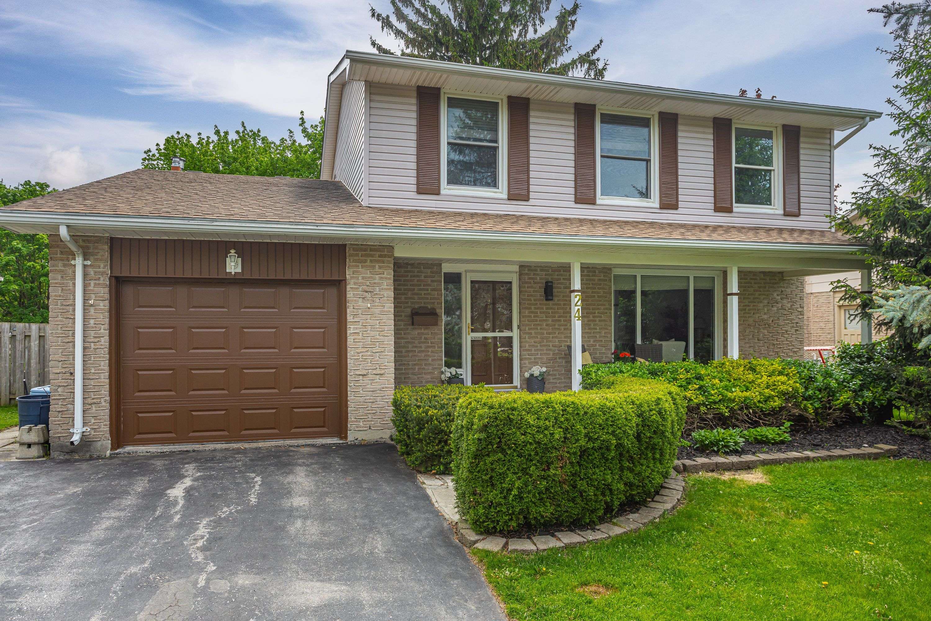 London South, ON N6K 1W4,24 Bartlett CRES