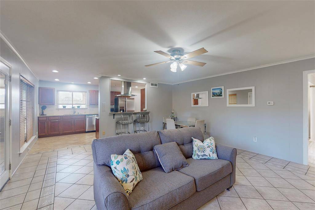 Dallas, TX 75240,6508 Ridgeview Circle