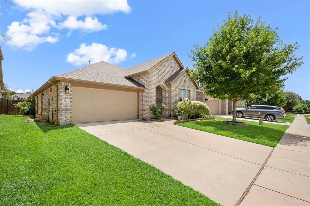Fort Worth, TX 76120,1921 Highlander Court