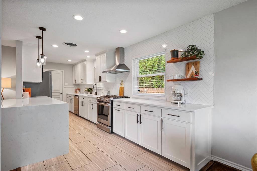 Dallas, TX 75228,8440 Bocowood Drive