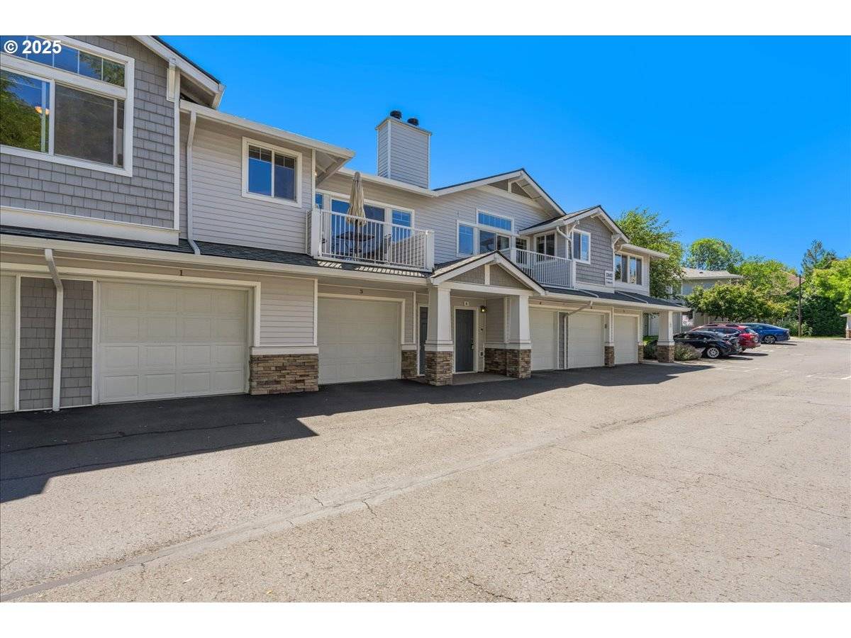 Tigard, OR 97223,13682 SW HALL BLVD #3