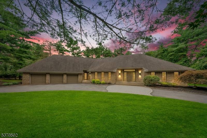 Franklin Lakes Boro, NJ 07417,301 Hopper Ct