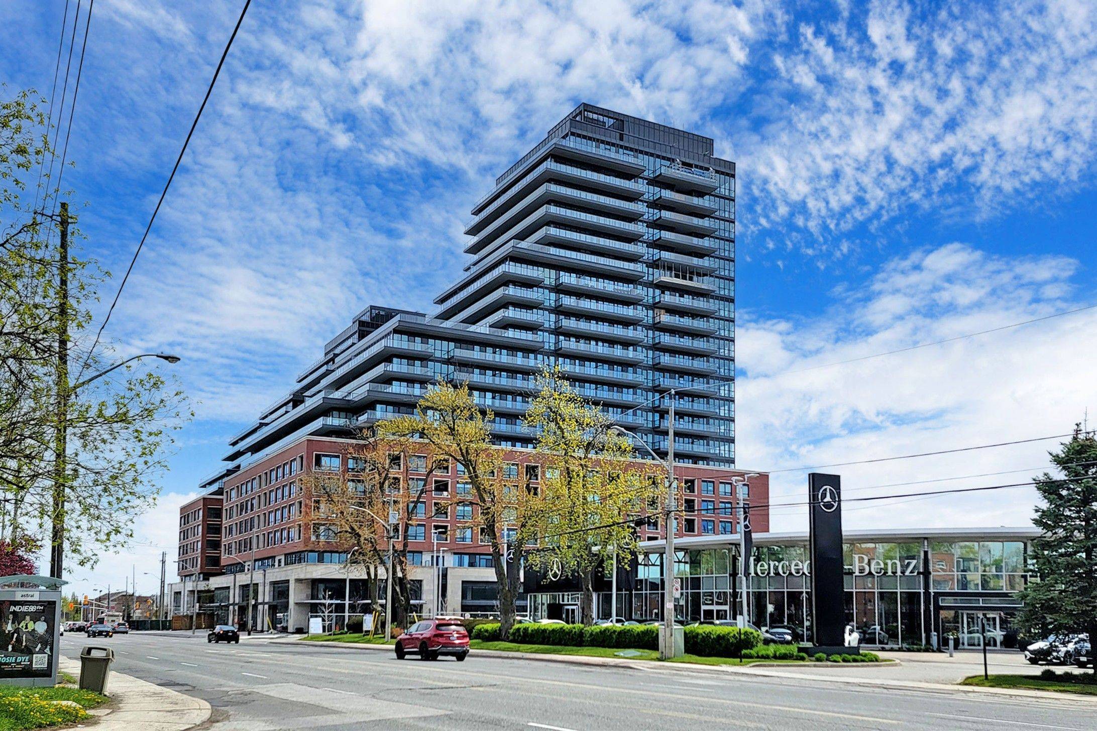 Toronto C11, ON M4G 0C9,33 Frederick Todd WAY #401