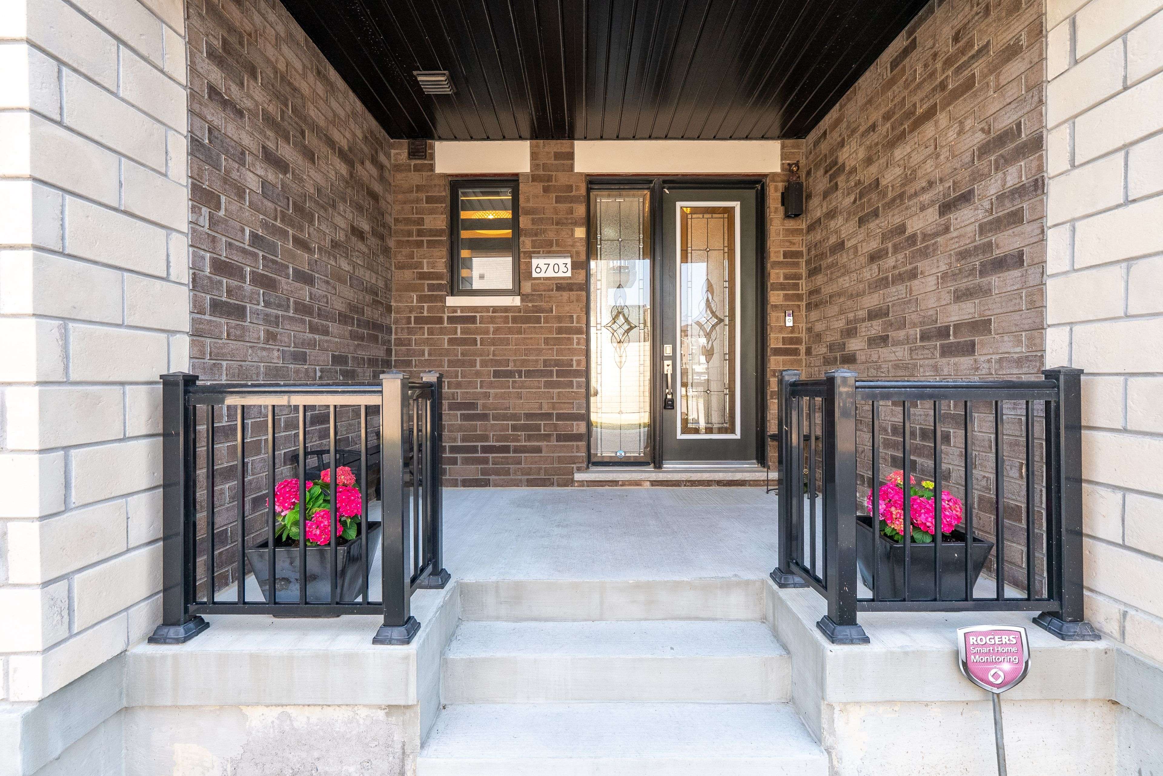 Whitby, ON L1M 0M3,6703 Thickson RD N