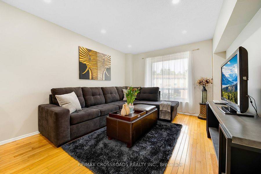 Toronto E10, ON M1E 4Z2,55 Collinsgrove RD #299