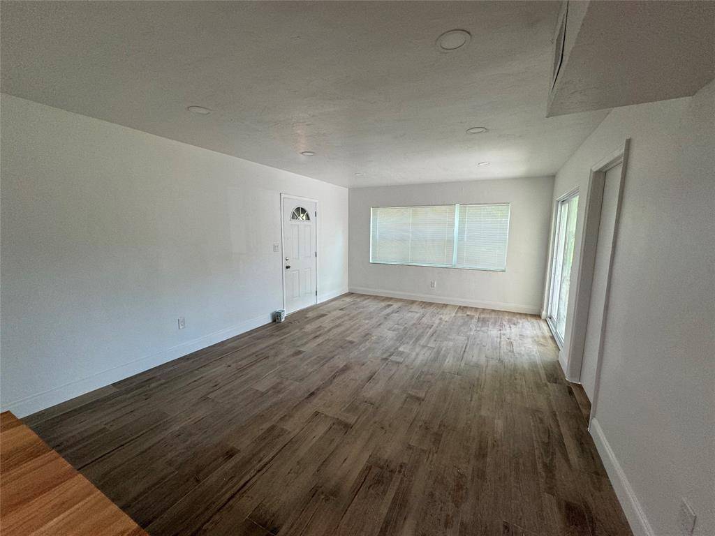 North Miami Beach, FL 33160,2200 NE 173rd Street #1