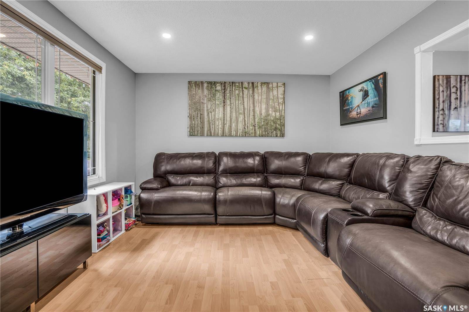 Regina, SK S4T 6T4,214 TRUDELLE CRESCENT