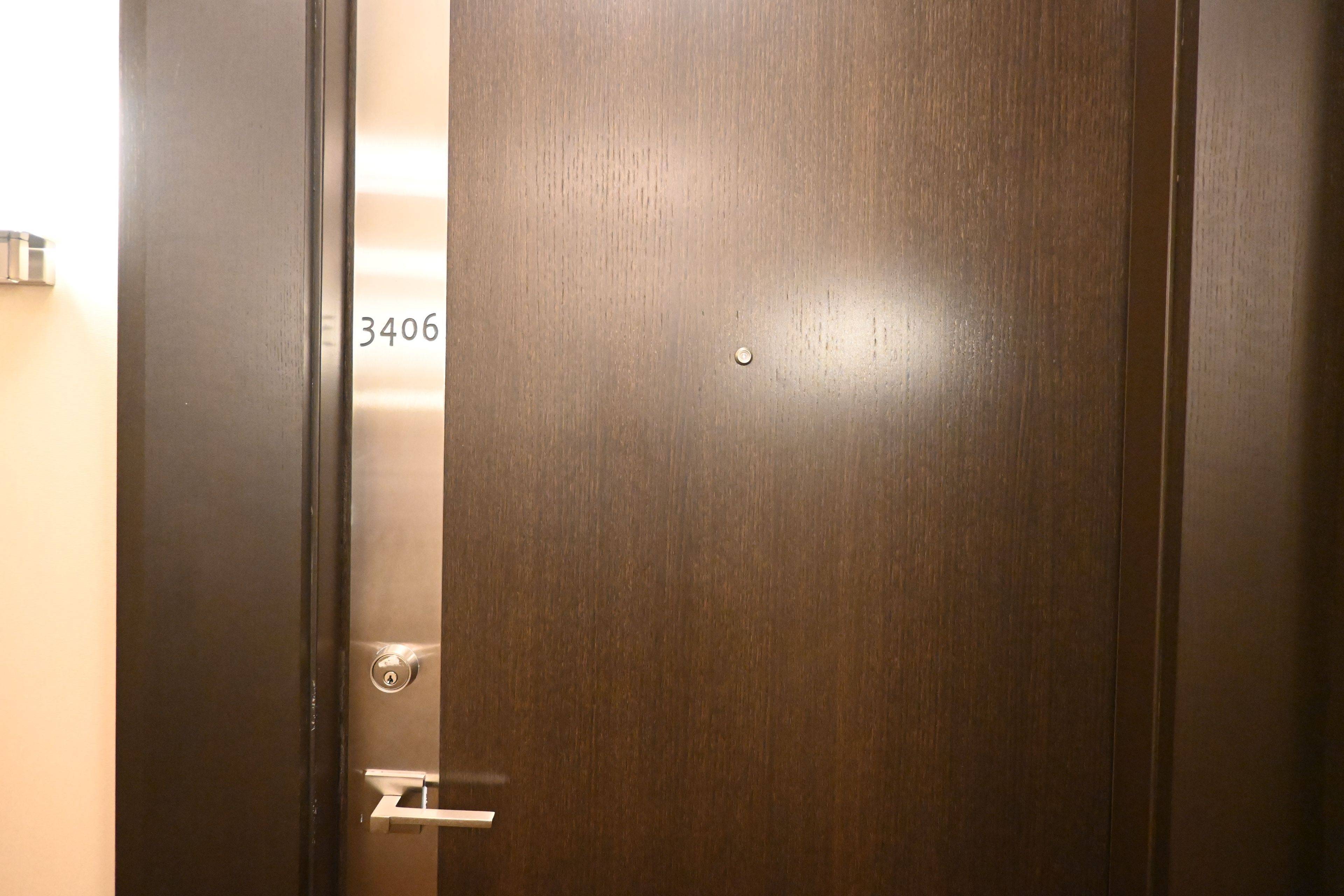 Toronto W08, ON M9B 0A4,15 Viking LN #3406