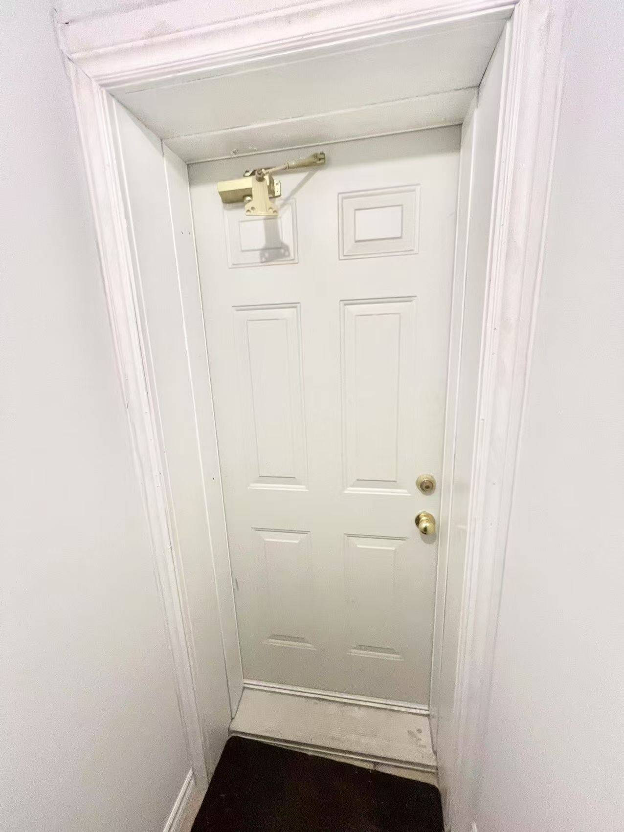 Mooneys Bay - Carleton Heights And Area, ON K2C 3K9,1066 Meadowlands DR #Basement