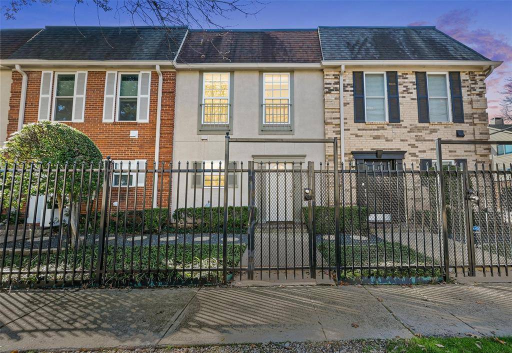 Dallas, TX 75219,2727 Shelby Avenue #D