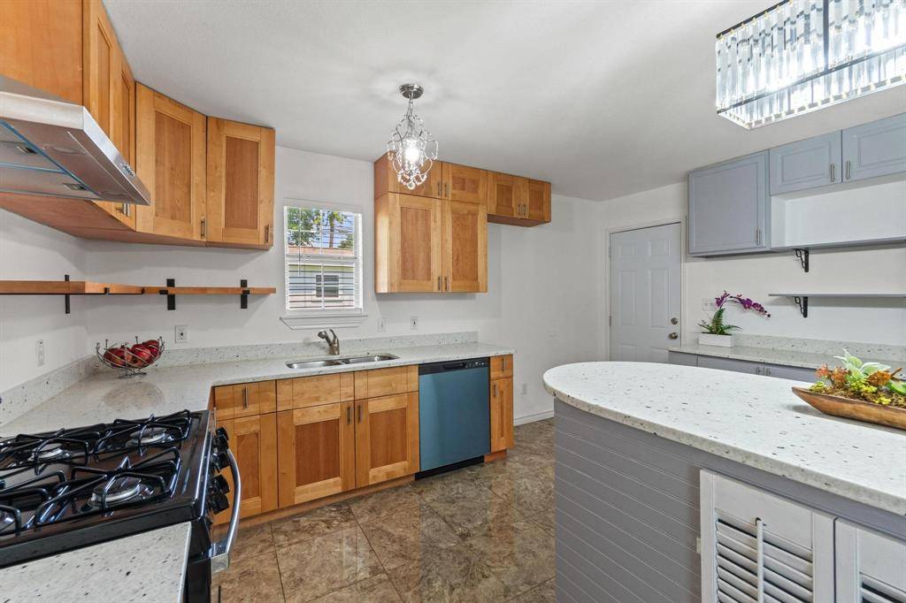 Dallas, TX 75209,6622 Victoria Avenue