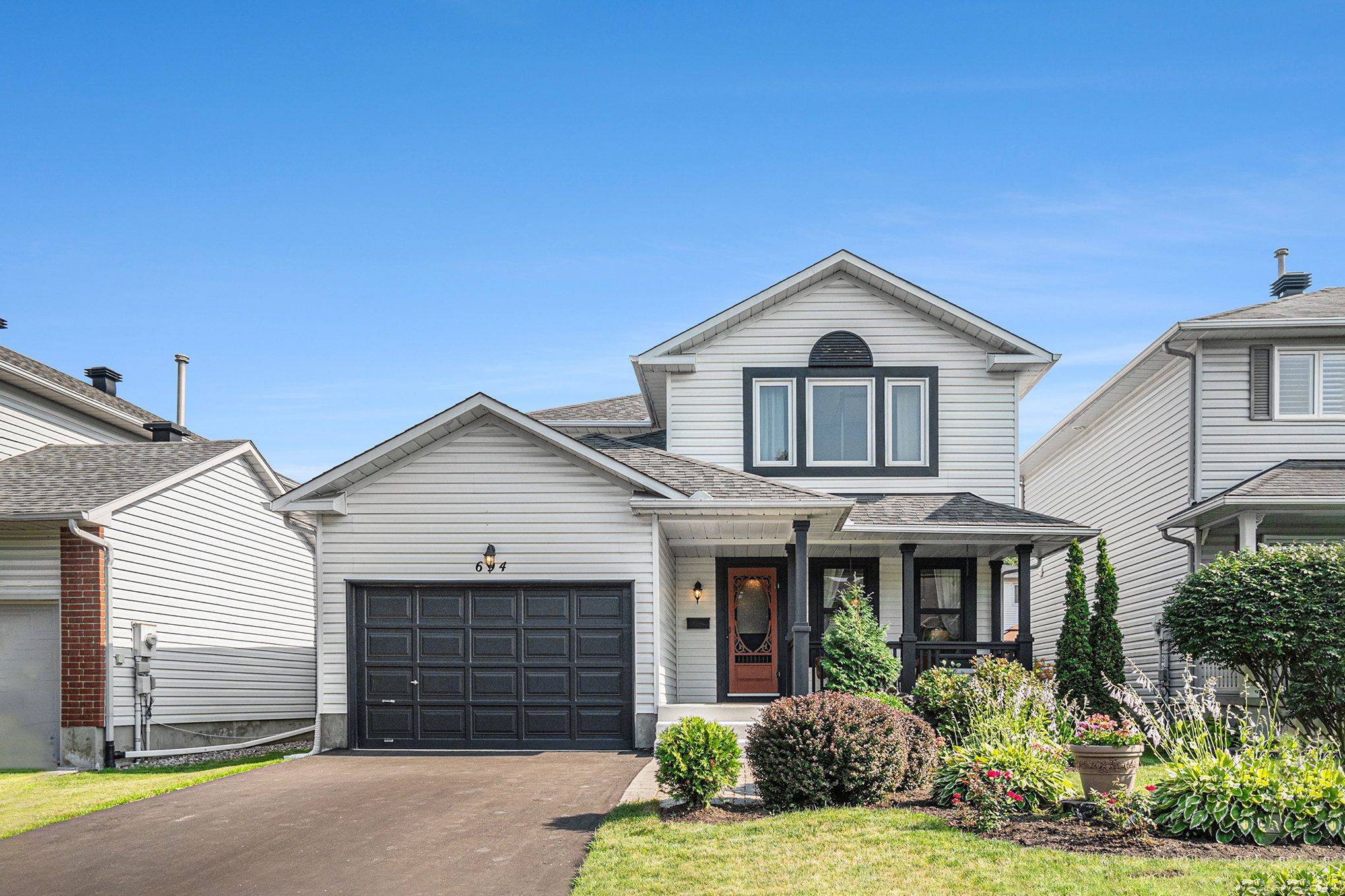 Orleans - Cumberland And Area, ON K4A 2P7,694 Morewood CRES