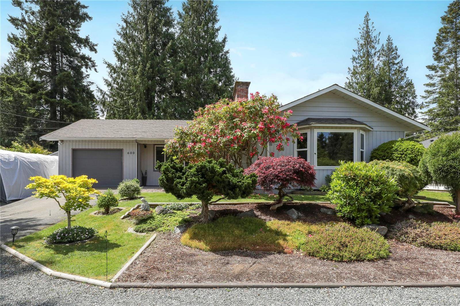 Qualicum Beach, BC V9K 1E4,600 Eaglecrest Dr