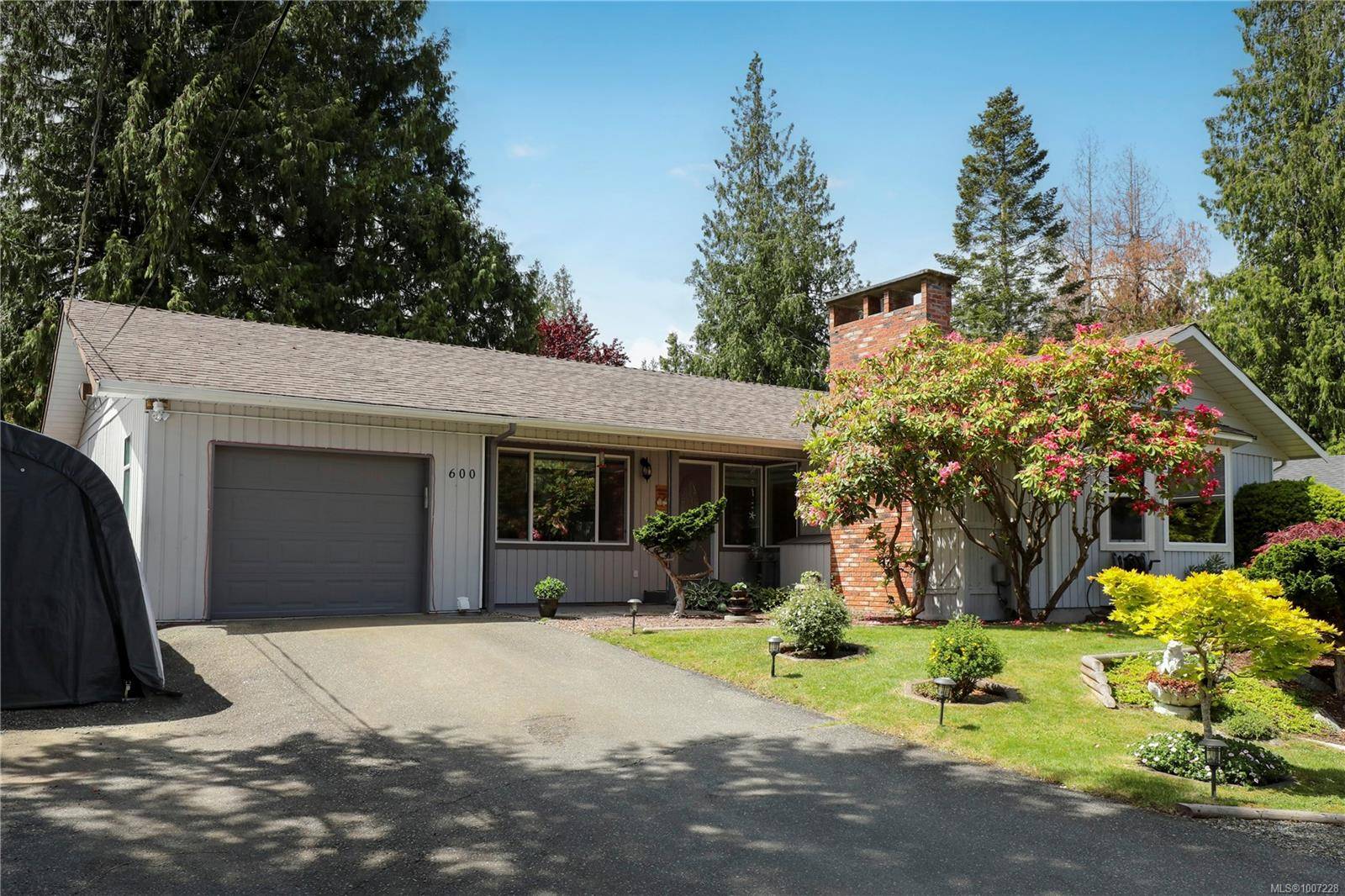 Qualicum Beach, BC V9K 1E4,600 Eaglecrest Dr