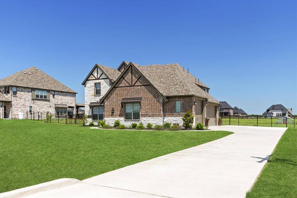 Van Alstyne, TX 75495,1263 W Farmington Road