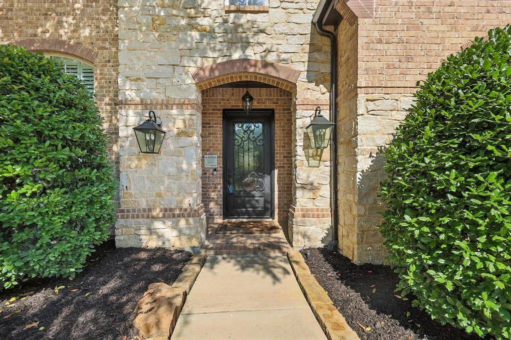 Lantana, TX 76226,9101 Cedar Ridge