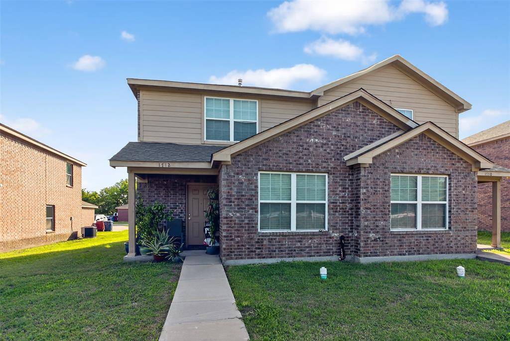 Van Alstyne, TX 75495,1712 S Waco Street