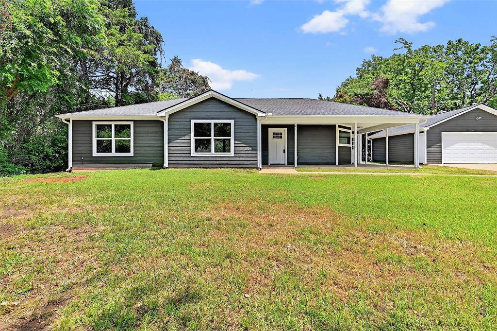Pottsboro, TX 75076,401 Graves Circle