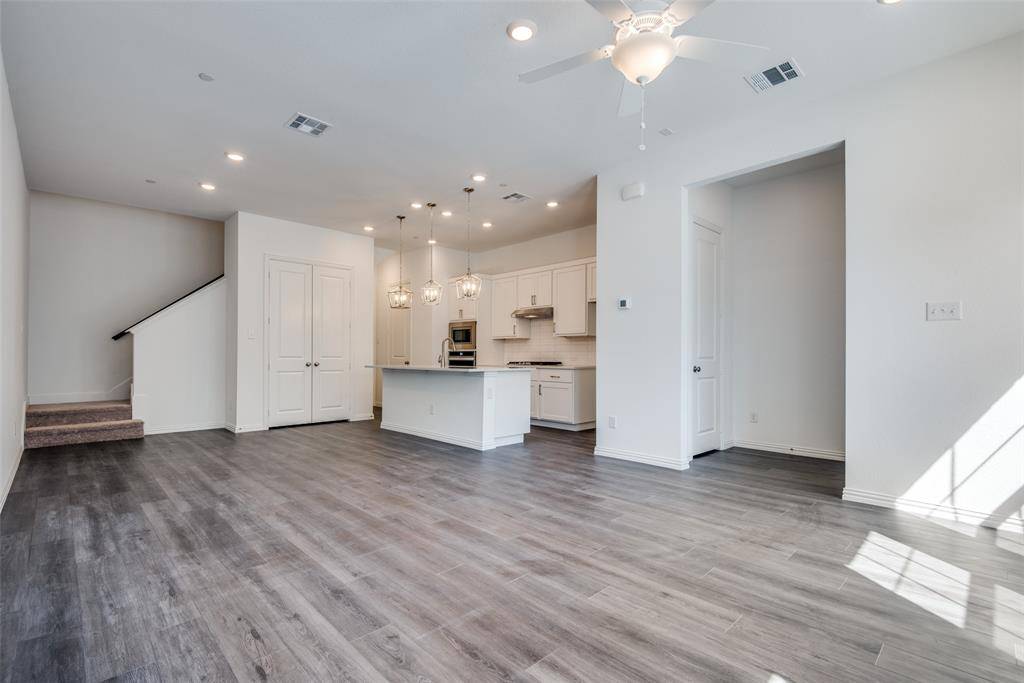 Irving, TX 75063,9909 Schramm Street