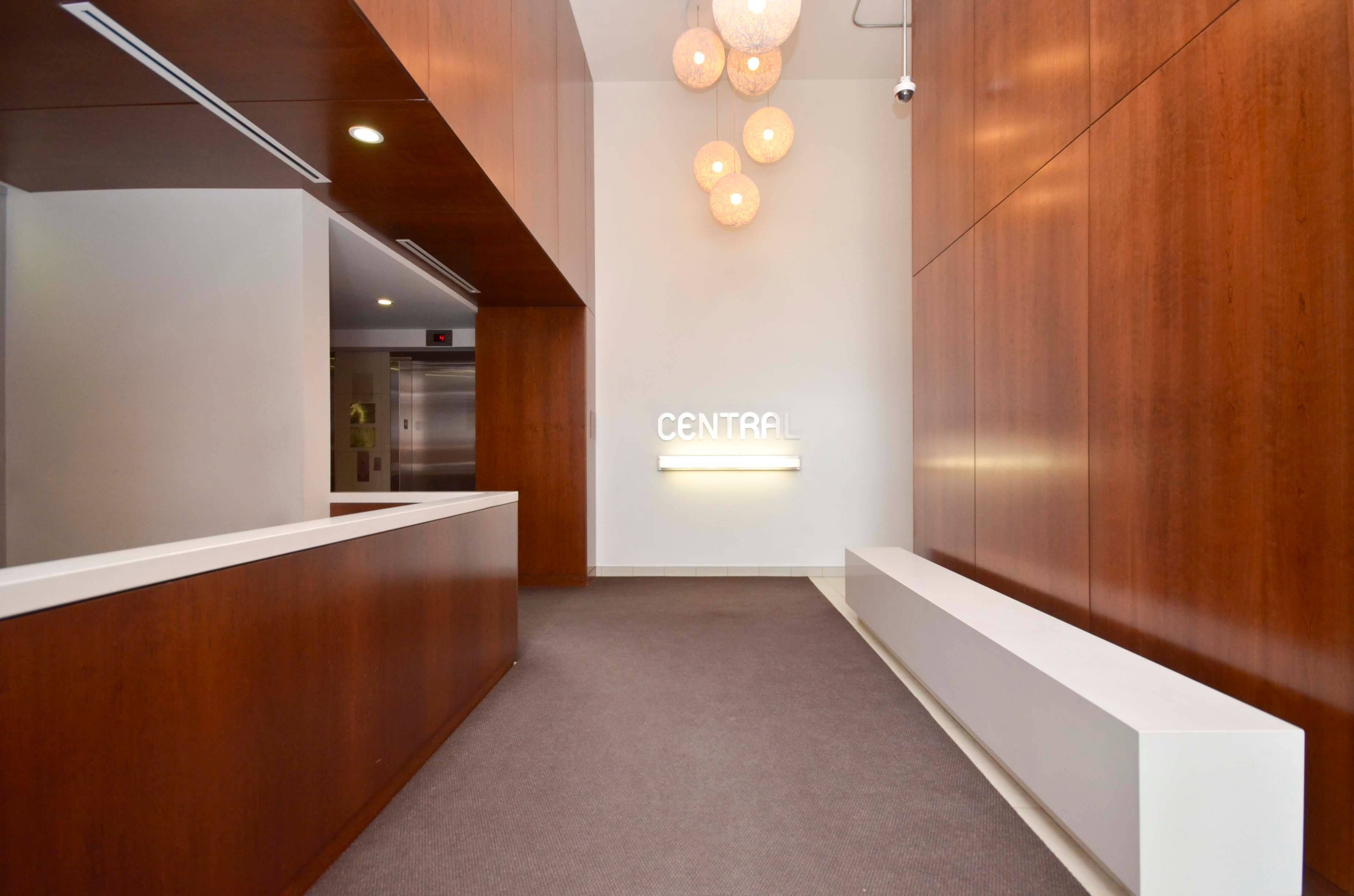 Ottawa Centre, ON K2P 0R4,354 Gladstone AVE #813