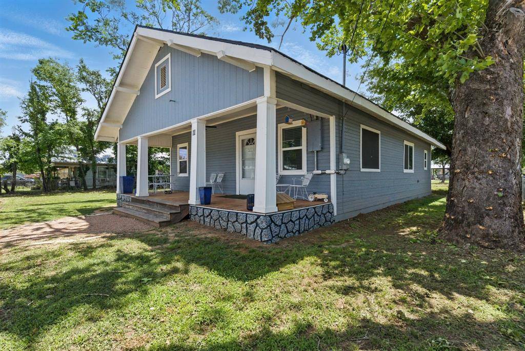 Santo, TX 76472,11 Bowie Street