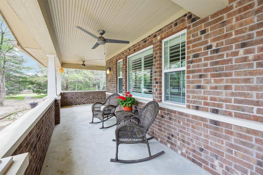 Valley View, TX 76272,315 County Rd 261