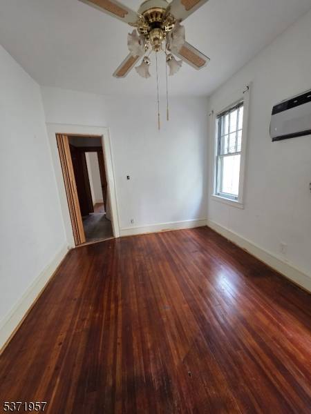 Elizabeth City, NJ 07202,825 Pennington St