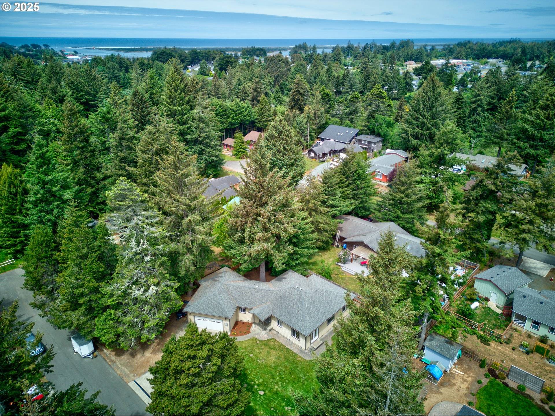Bandon, OR 97411,1143 9TH ST SE